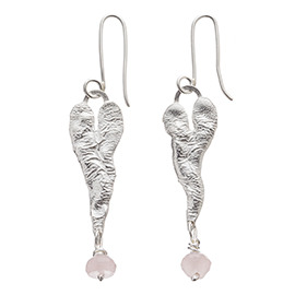 JR7RQ Melted heart earrings with rose quartz